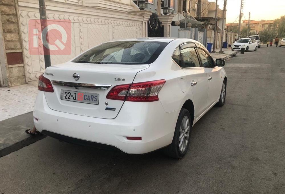 نيسان سنترا